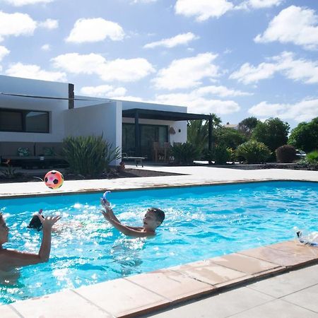 Heated & Shared Pool Villa Matriana 36A, North Shore Villas Lajares Eksteriør billede