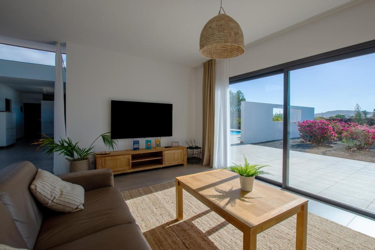 Heated & Shared Pool Villa Matriana 36A, North Shore Villas Lajares Eksteriør billede